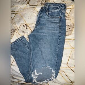 American Eagle, size 4 regular, medium wash denim